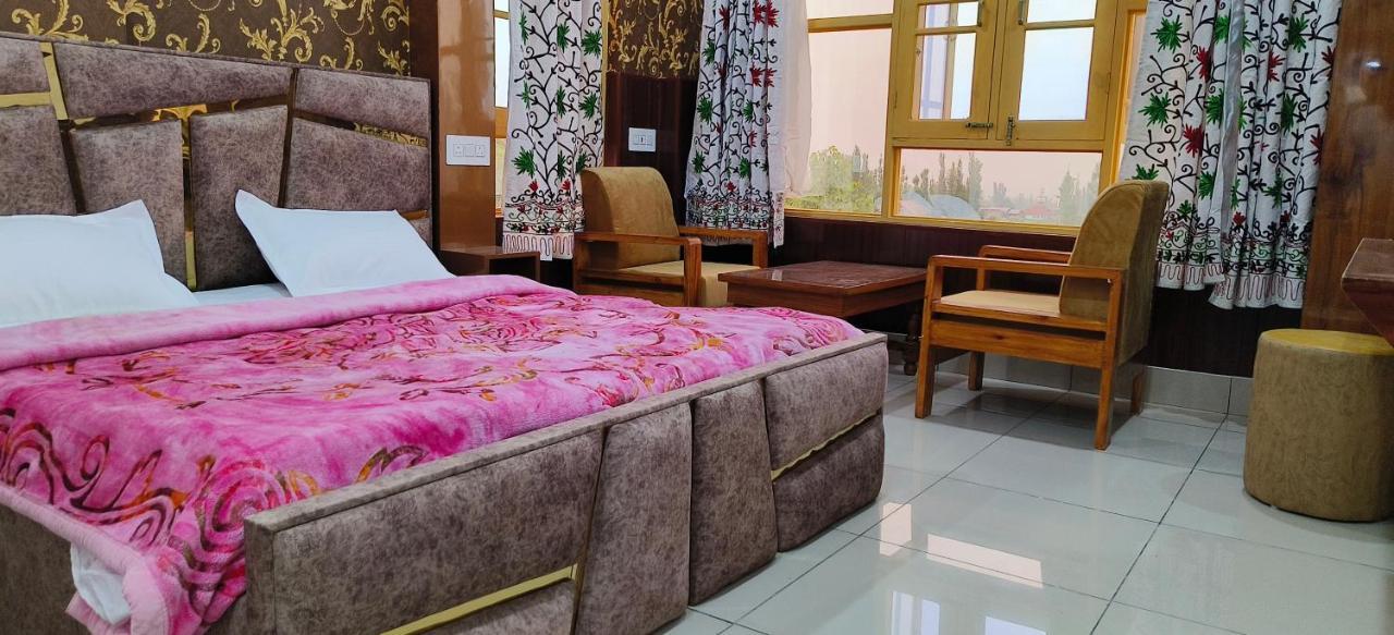 Hotel Gulmarg Residency, Kunzer Gulmarg Zewnętrze zdjęcie