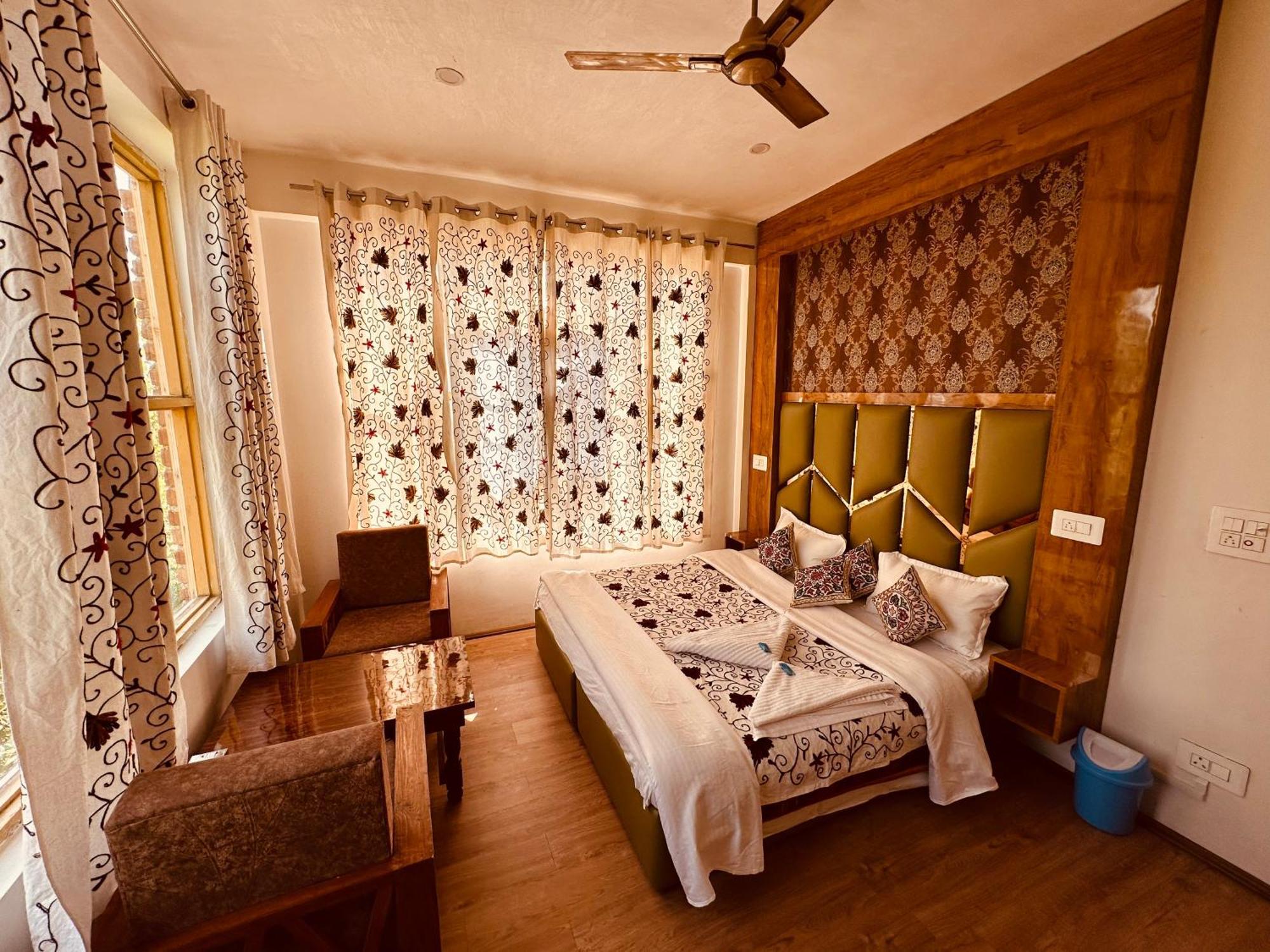 Hotel Gulmarg Residency, Kunzer Gulmarg Zewnętrze zdjęcie