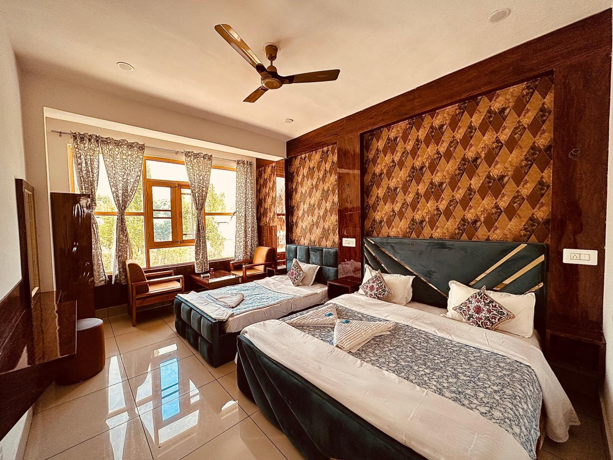 Hotel Gulmarg Residency, Kunzer Gulmarg Zewnętrze zdjęcie
