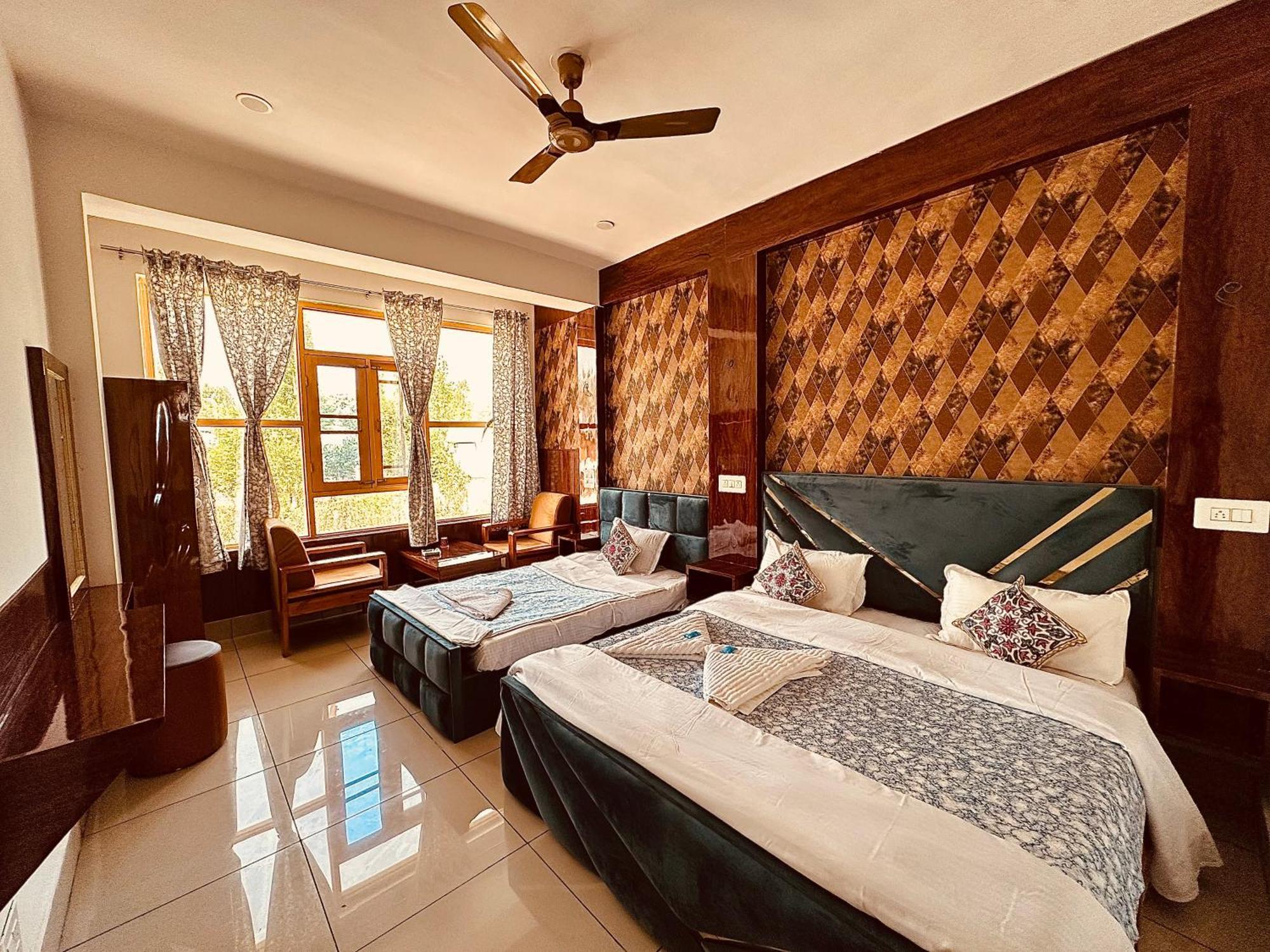 Hotel Gulmarg Residency, Kunzer Gulmarg Zewnętrze zdjęcie