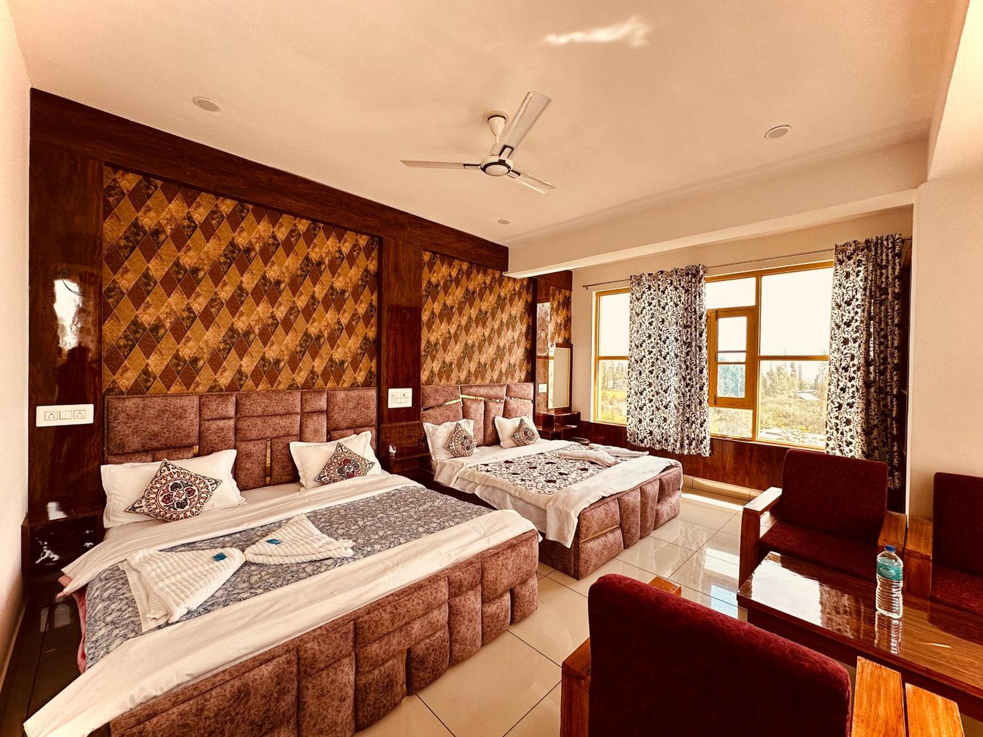 Hotel Gulmarg Residency, Kunzer Gulmarg Zewnętrze zdjęcie